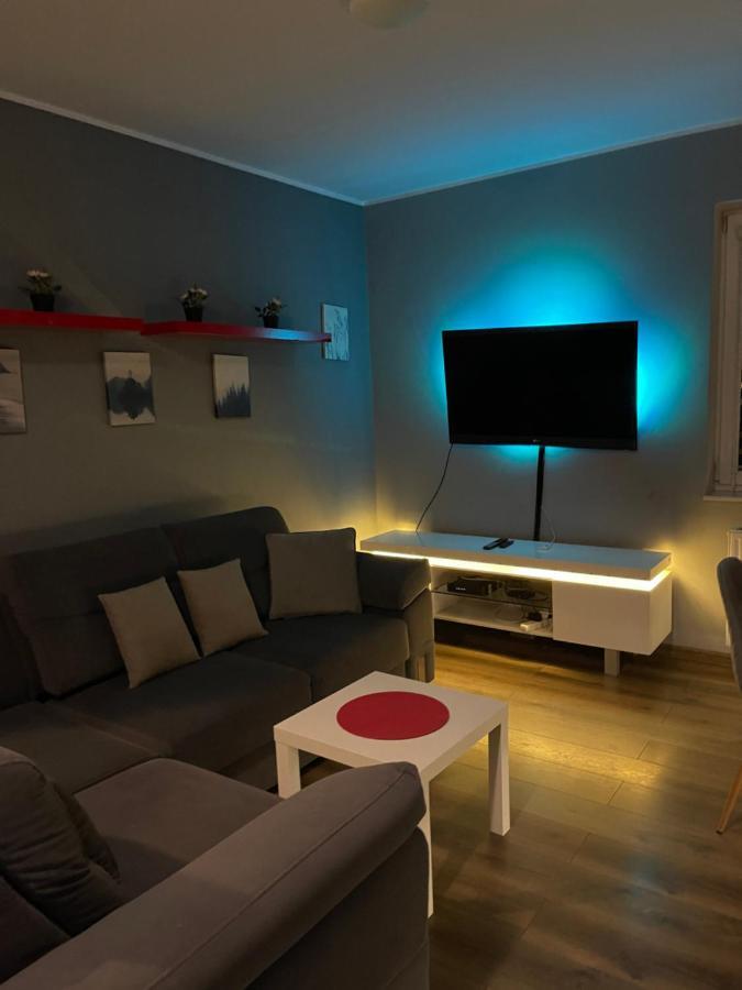 Gdynia Apartament 42 M Z Miejscem W Garazu Z Winda Blisko Centrum I Morza Kültér fotó